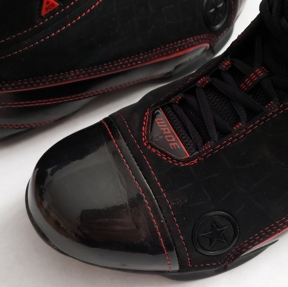 Converse Dwayne Wade 1.3 Mid Black/Red Men's 7.5 - Picture 5 of 9